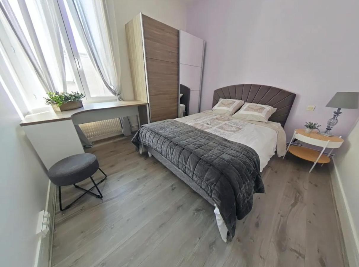 Logement Place D'Erlon Hypercentre Avec Balcon Apartment Reims Exterior photo